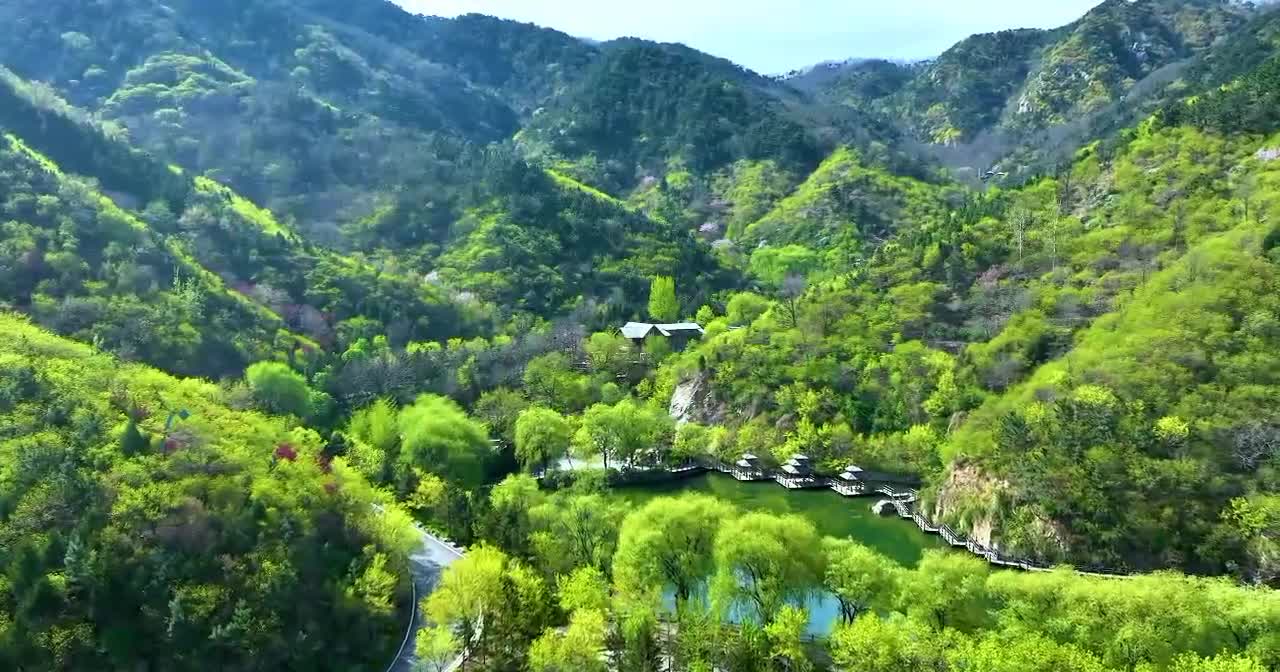 Gorgeous Jiuru Mountain Scenic Spot in spring