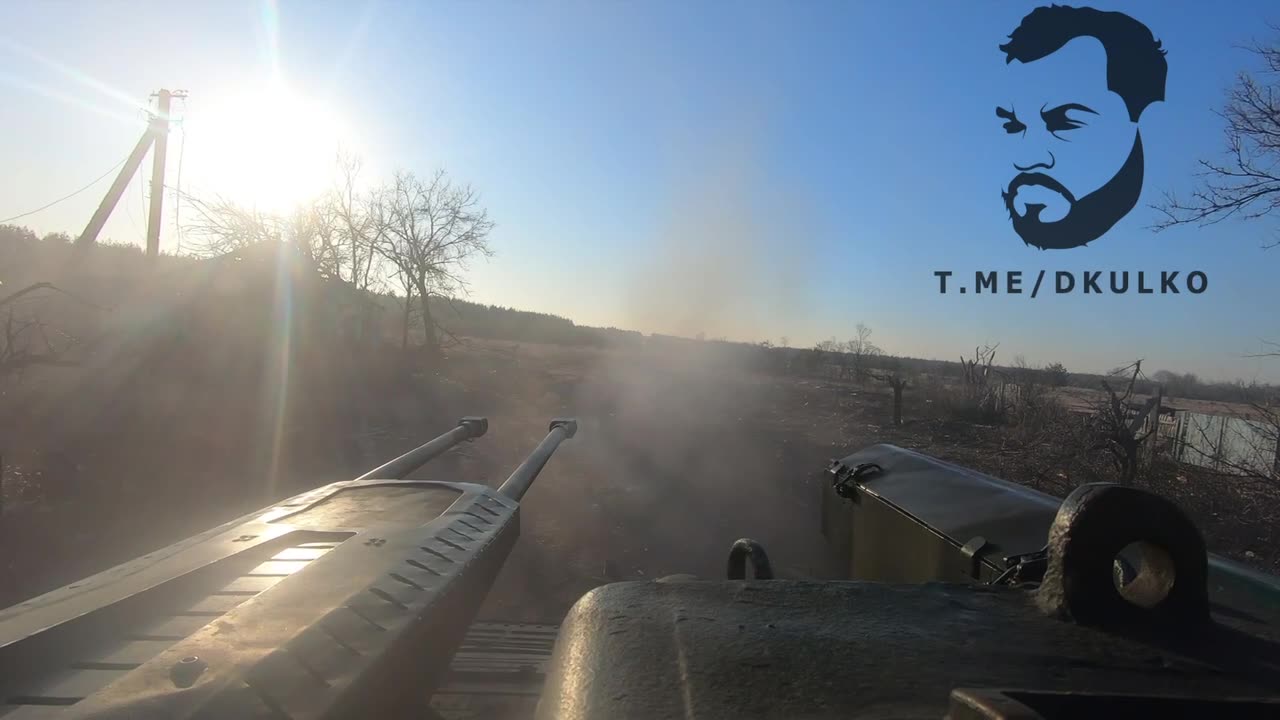 🇷🇺🇺🇦 BMPT is working with cannons and AGS on Ukrainian fortifications near Kremennaya