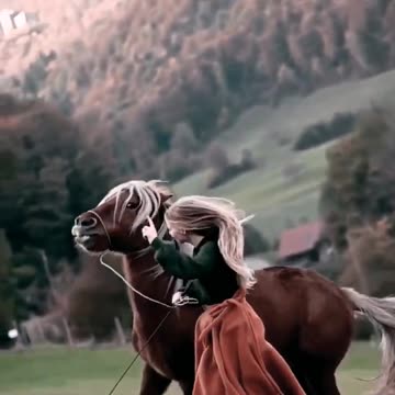 حیرت انگیز گھوڑے والی خوبصورت‏