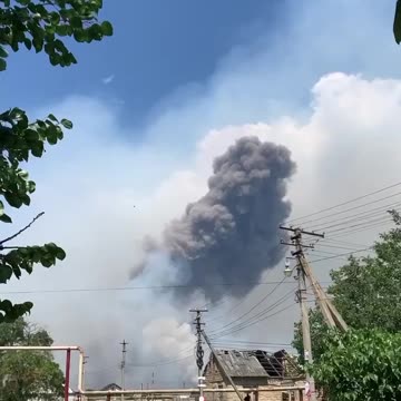 Rusnya evacuates a 5-kilometer zone from the site of an explosion at an airfield in Crimea.