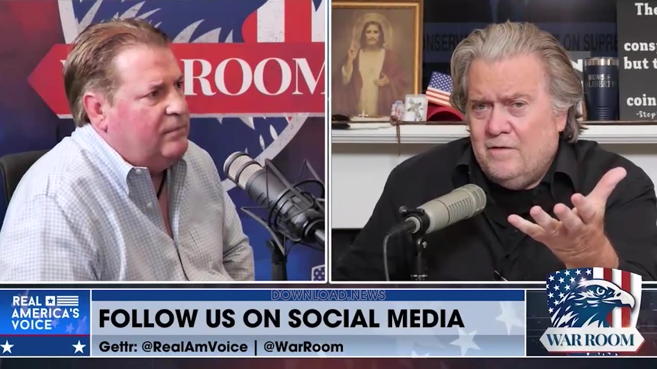 Steve Bannon & Patrick O'Donnell: The Story Of The US Soldiers On D-Day - 5/29/23