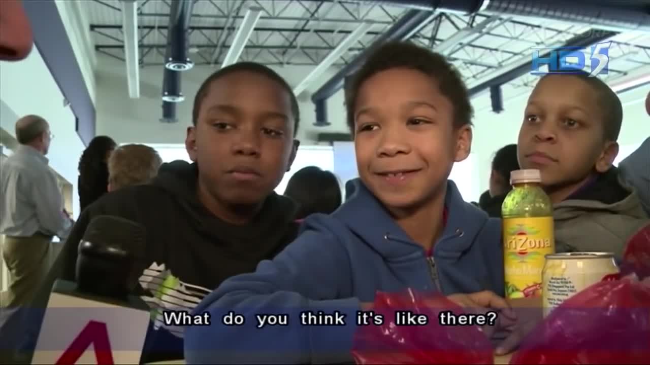 20,000 Amercian students get their first taste on Singapore food - 24Mar2013