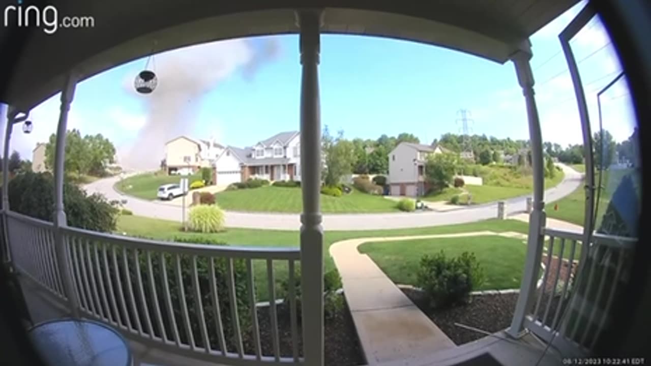 5 confirmed dead in a #Pittsburgh neighborhood where 3 houses exploded