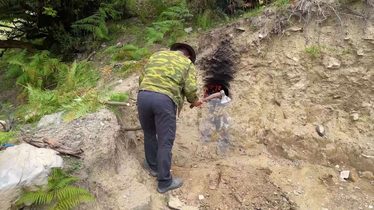 Built a Oven right in the Clay mountain and Cooked the Perfect Dinner in Nature❤️❤️