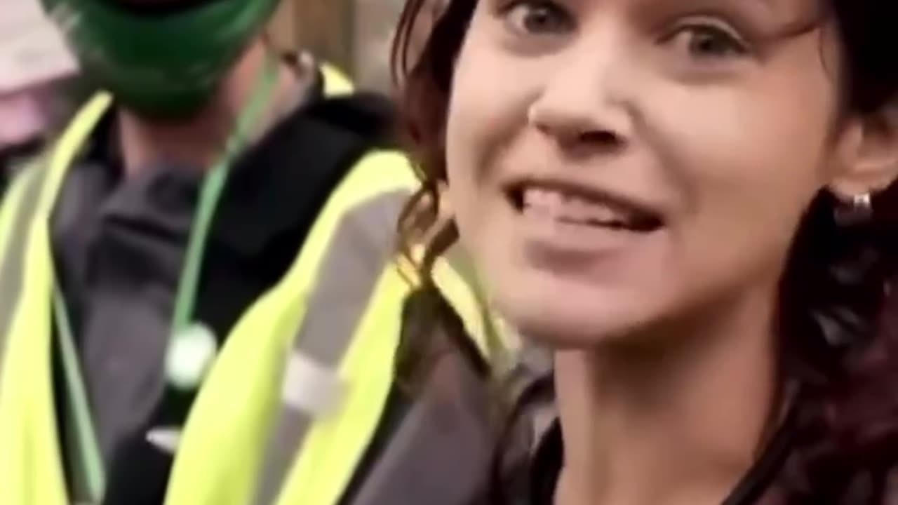 Questa zoccola è sterile , cosa caxxo uccide ?