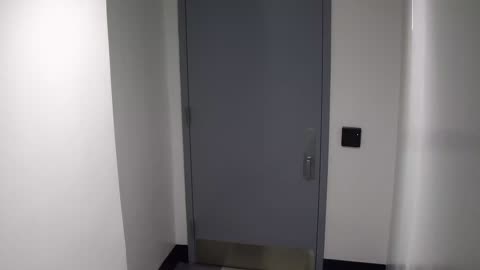 6171RHOBG2G202BStairwaySide_2021-01-06_01h40min00s520ms.mp4