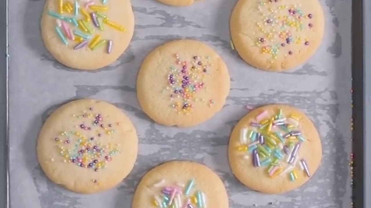 3 ingredient suger cookies .