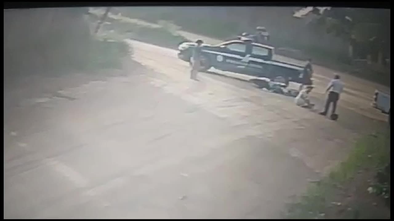 Policiais agridem adolescente 3