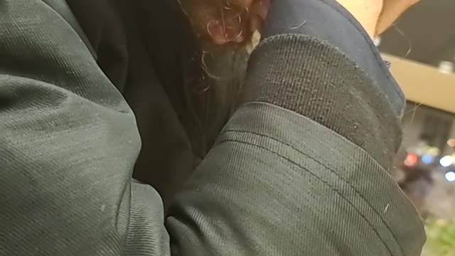 Child Predator gets caught meeting child