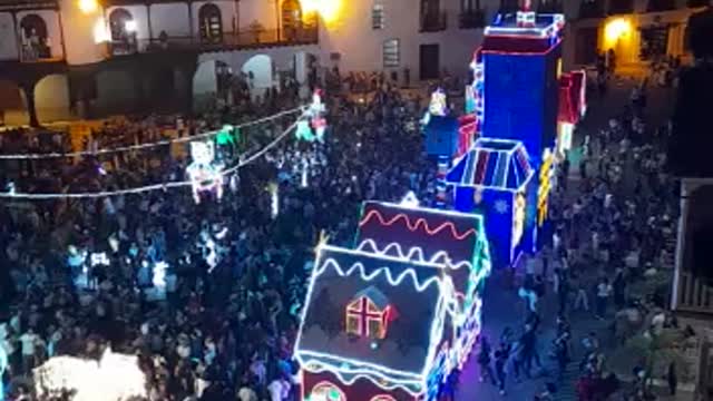 ¡A vivir diciembre! Cartagena encendió este jueves su alumbrado navideño