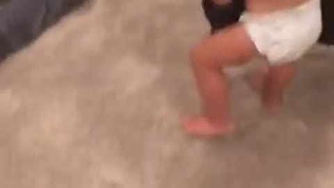 FUNNY BABIES BOXING