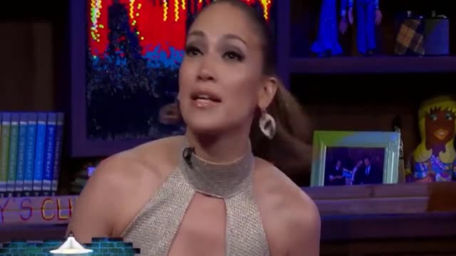 Jennifer Lopez Calls Ben Affleck’s Phoenix Tattoo, Awful.#jlo #benaffleck #jenniferlopez