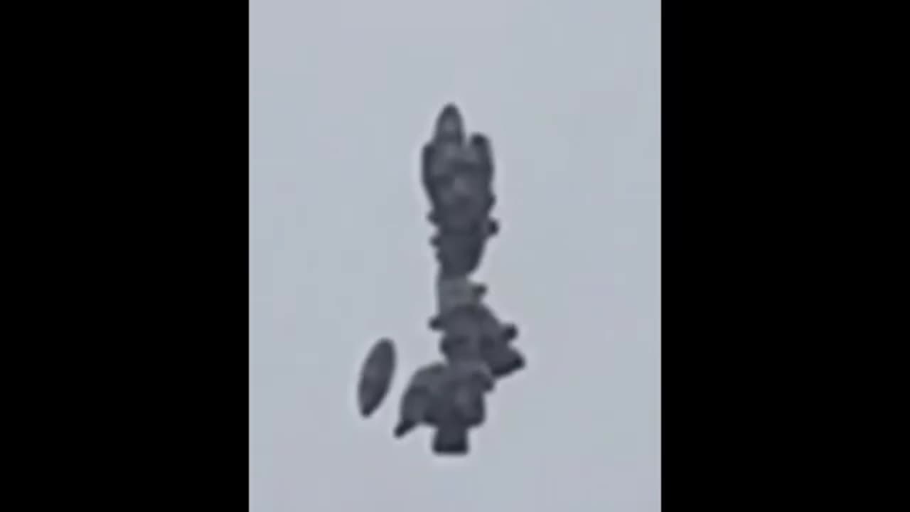 🚨 MYSTERIOUS OBJECT FILMED OVER CHENGDU – CHINA-GLOBAL UFO DRONE MYSTERY DEEPENS 🚨