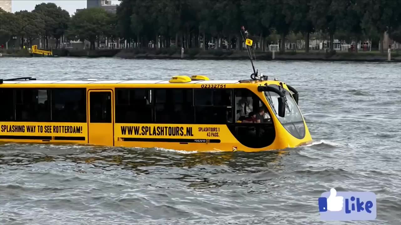 WaterBus/ SplashTours/Amfibiebus/Rotterdamnetherla...