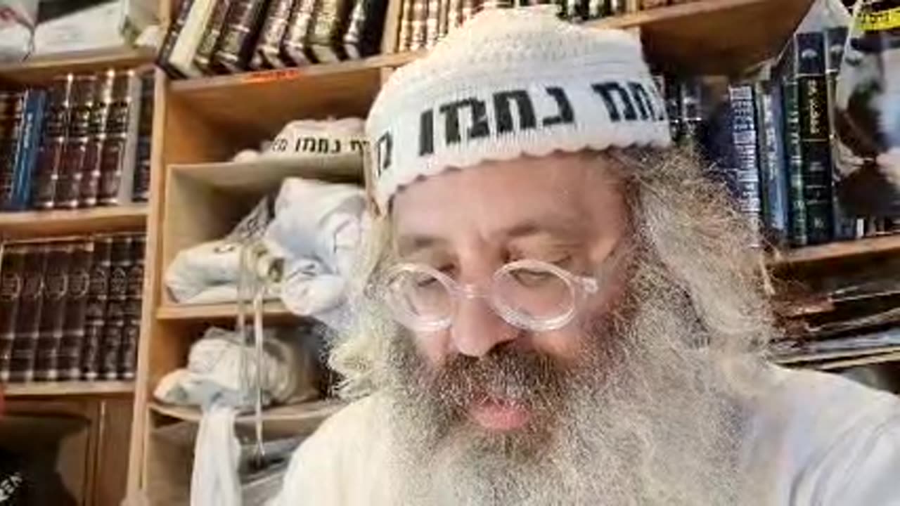 בזמן שהכהנים מברכים את העם מה הן אומרים ברכו ה' מלאכיו גבורי כח ברכו ה' כל- שיר נ נח מסכת סוטה דף לט