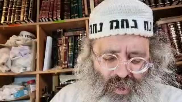 ואתן לך ארץ חמדה נחלת צבי למה ארץ ישראל נמשלה לצבי לומר לך מה צבי אין - שיר נ נח מסכת כתובות דף קיב