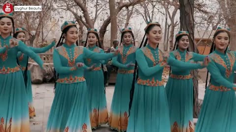 Uyghur Folk Song - Mitiz Meshrep (English Subtitles)