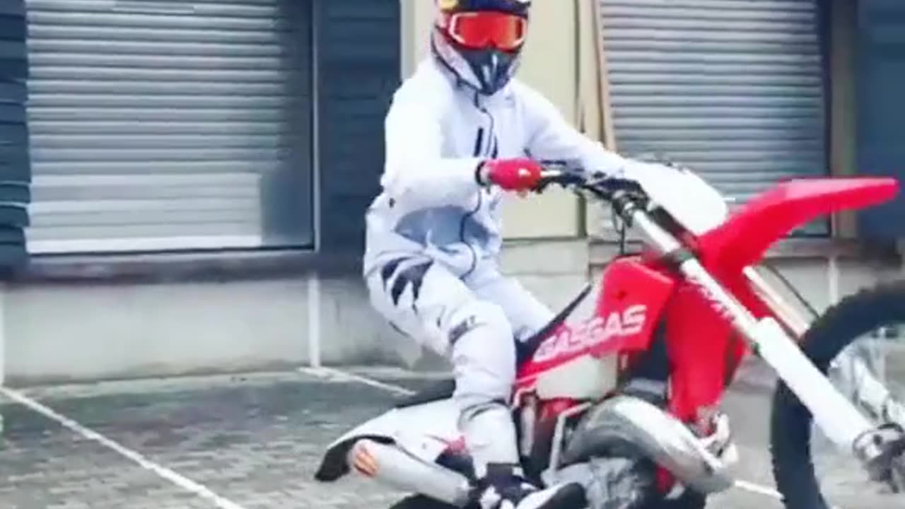 Bike Stunt Must Watch