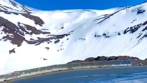 Mind relaxing scenes 🏵️#mountains# snow ❄️