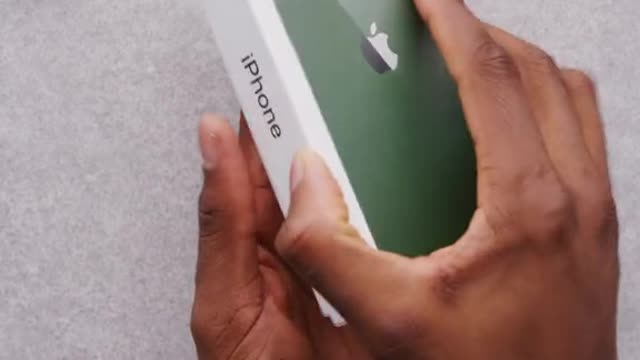 The new GREEN iPhone 13 and 14 Pro in 59 seconds. Cop or drop