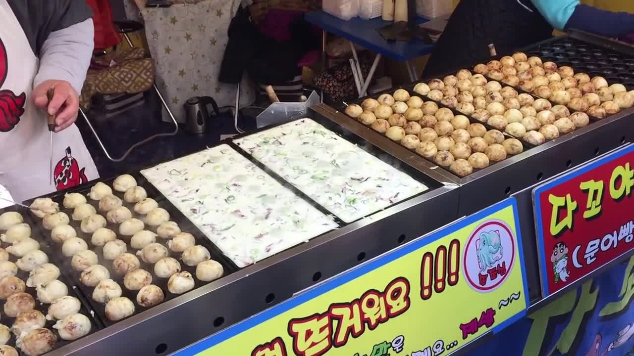 20 Second Korea: Korean Street Food Takoyaki (다꼬야끼)