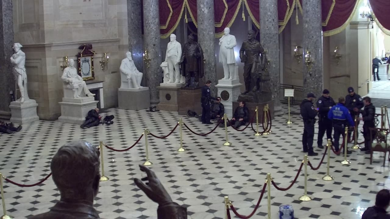 0262USCH02StatuaryHall_2021-01-06_18h18min22s683ms.mp4