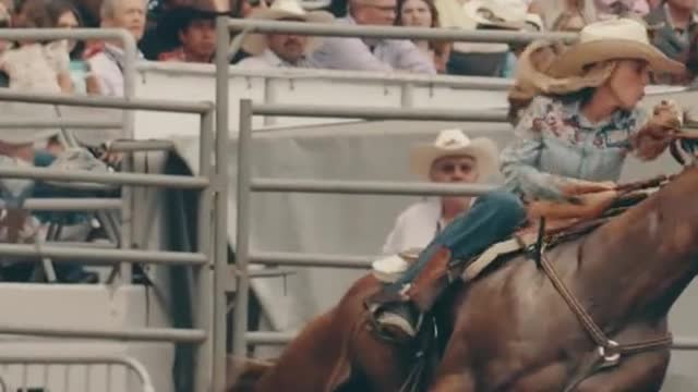 Bringing in the heat 🔥 #fyp #sports #rodeo #cowgirl #horse