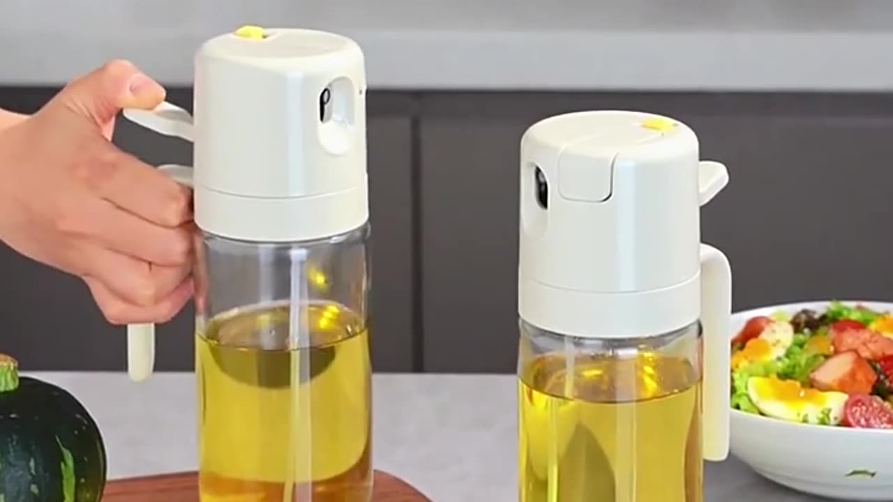 Revolutionize Your Cooking with the 2 In 1 Oil Sprayer Bottle! 🌟🍳 #KitchenHack