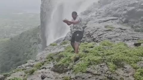 Look at This Stunning Place—It’s Absolutely Mind Blowing! 😱✨ #funnyvideos #viralclips #internethumor 