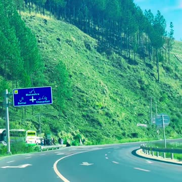 Road Side Drive, Experiencing the beauty of Northern Pakistan