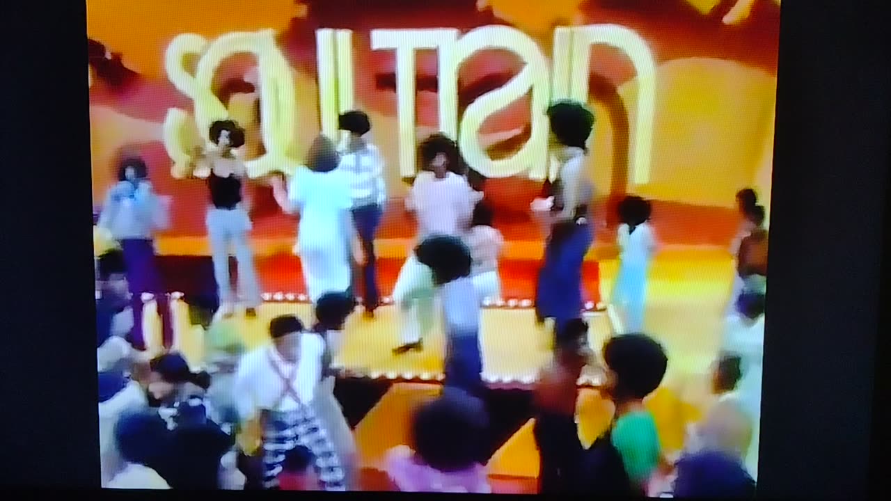 Soul Train Dancers I Got To Be Myself 1973 (The Rance Allen Group)