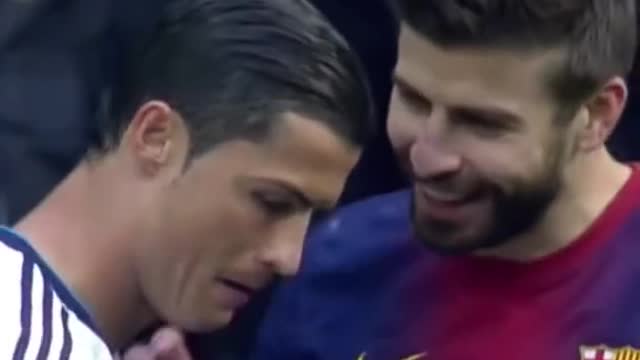 Ronaldo dive against Piqué