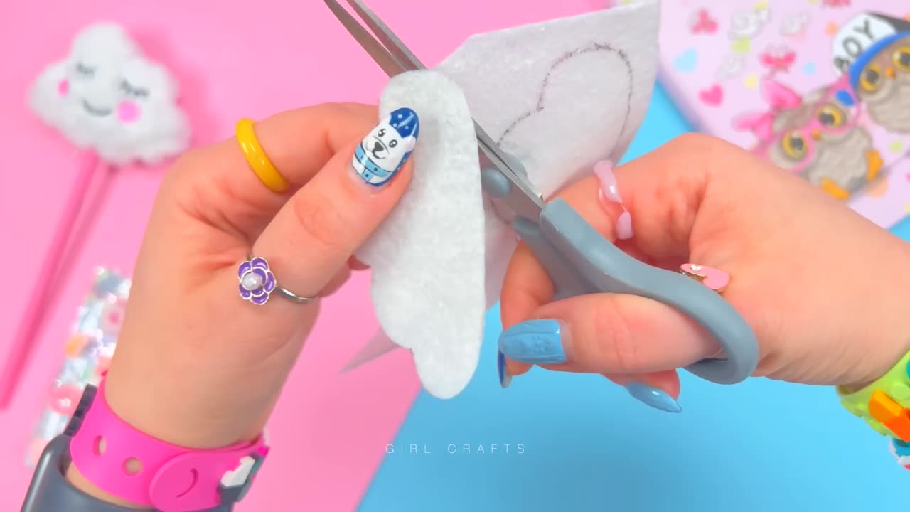 11 DIY KEY CHAIN IDEAS - BTS, Donuts, Spotify, Emoji Poop and more...