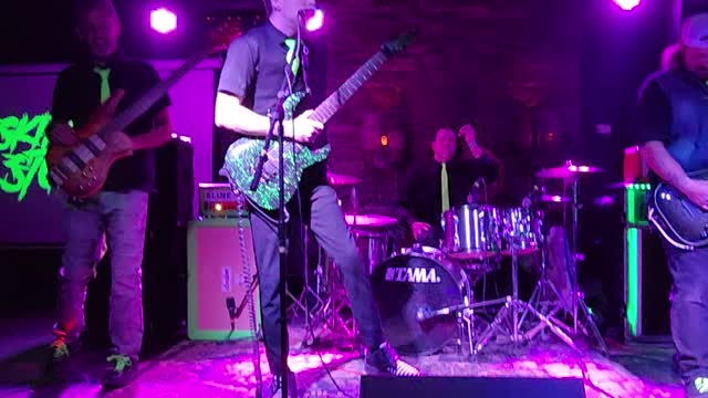 Skipping Stone "Call Me Daddy" (CMD)