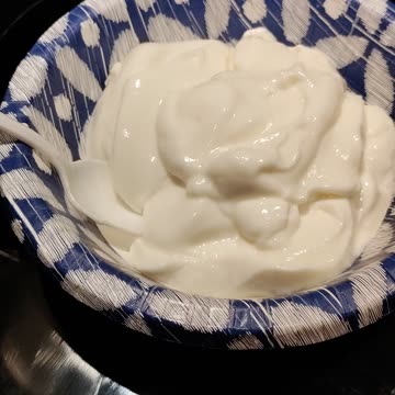 Eating Kroger Blended Vanilla Lowfat Yogurt, Dbn, MI, 9/12/23