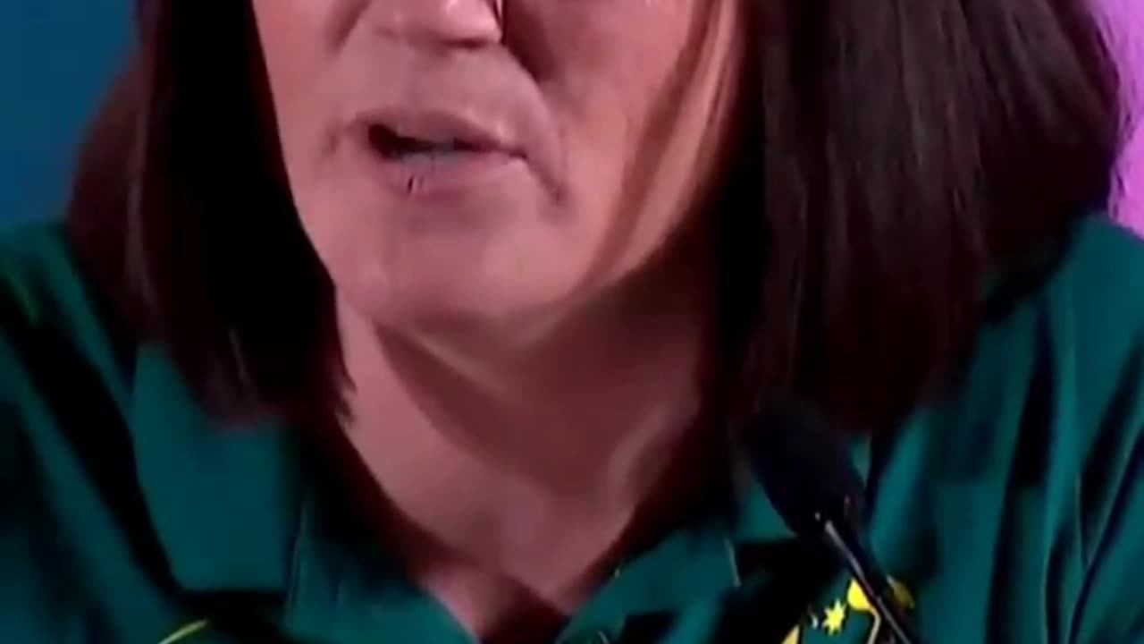 It's your fault internet that she sucked at breakdancing after 16 years...🤸