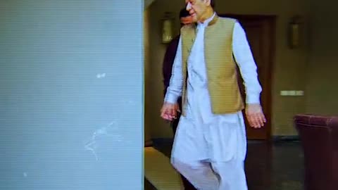 کیا عمران خان کو آزاد کرے گے