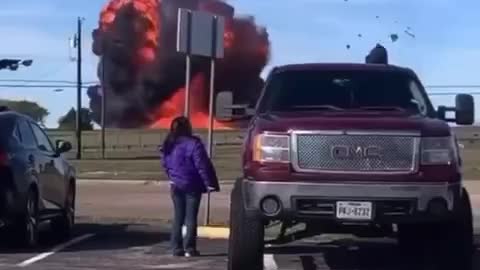 Dallas Air Show Crash footage