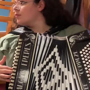 The great concertina player Olivia with this magnificent model!