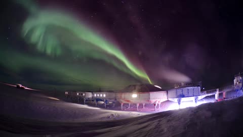 Aurora Over Halley VI (15-06-12)