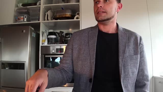 The Macro Effects of being a Simp | Dating Coach