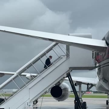 Trump en route to DEBATE NIGHT in Pennsylvania! 🇺🇸