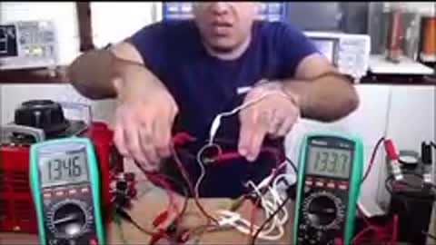 Electricity current: Comedy with the electrical current