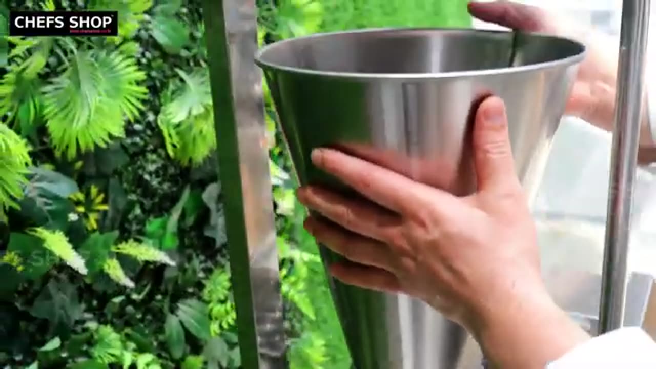 Revolutionize Your Kitchen with a Dumpling Making Machine