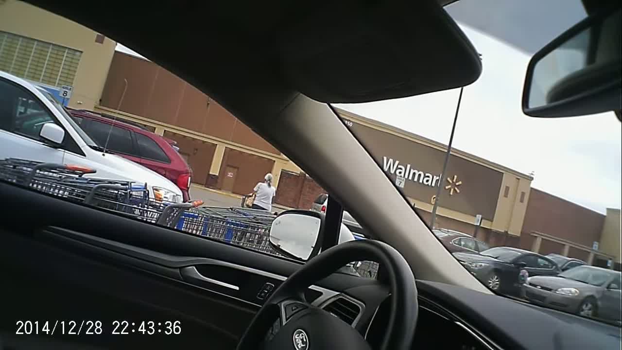 Rockydennis Presents 'Talking Outside of Wal-Mart'