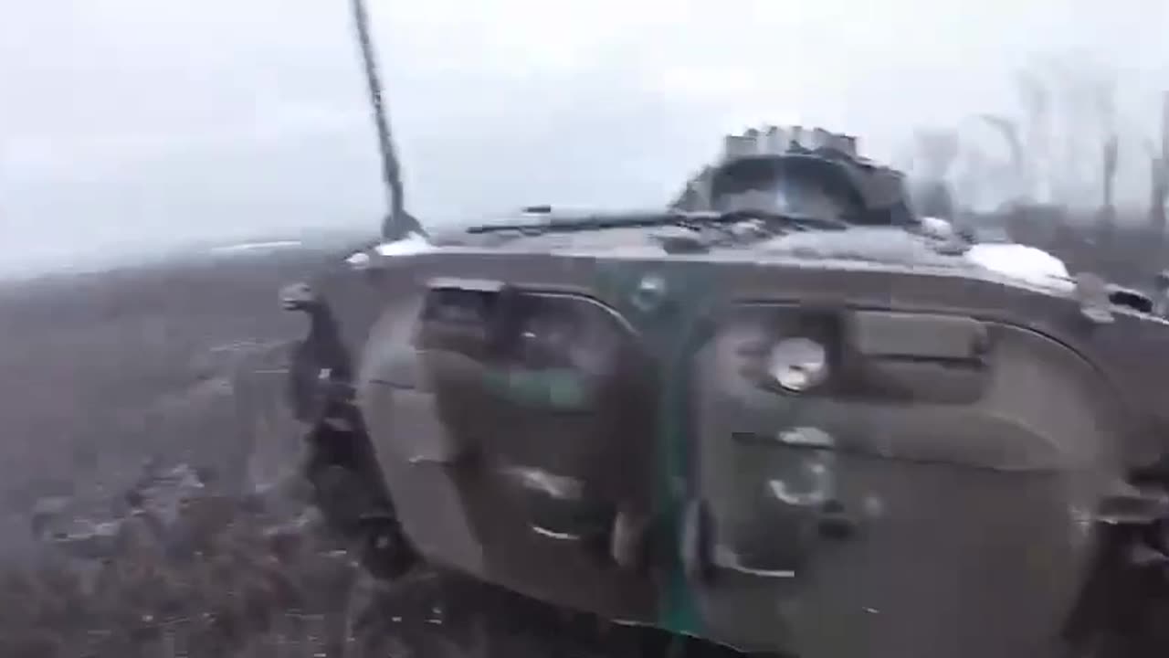 Ukrainian armed forces fighters filmed the execution of a Russian fighter