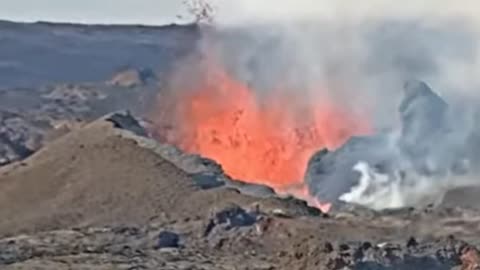 Miệ̣ng Núi Lửa ở Ḥa Uy Di