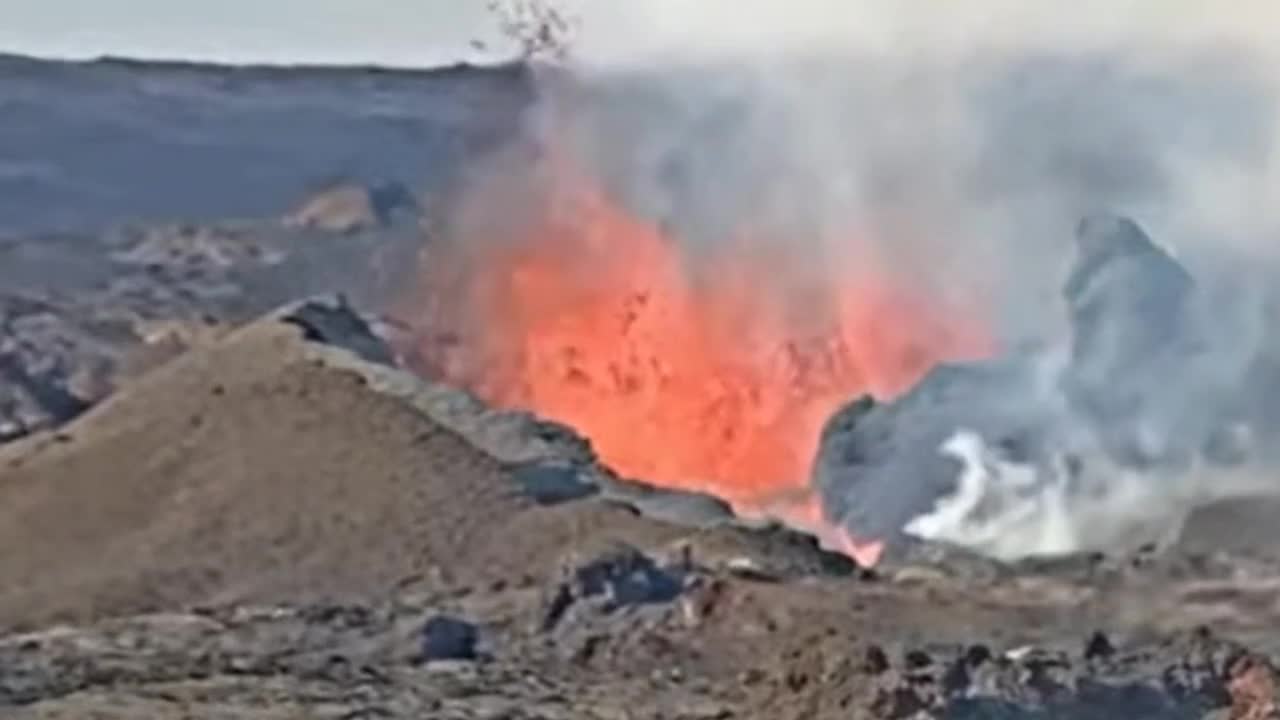 Miệ̣ng Núi Lửa ở Ḥa Uy Di