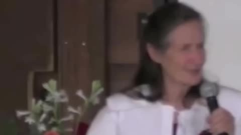 Per risolvere il bruciore di stomaco e il reflusso fai questo per 30 giorni (Barbara O'neill)