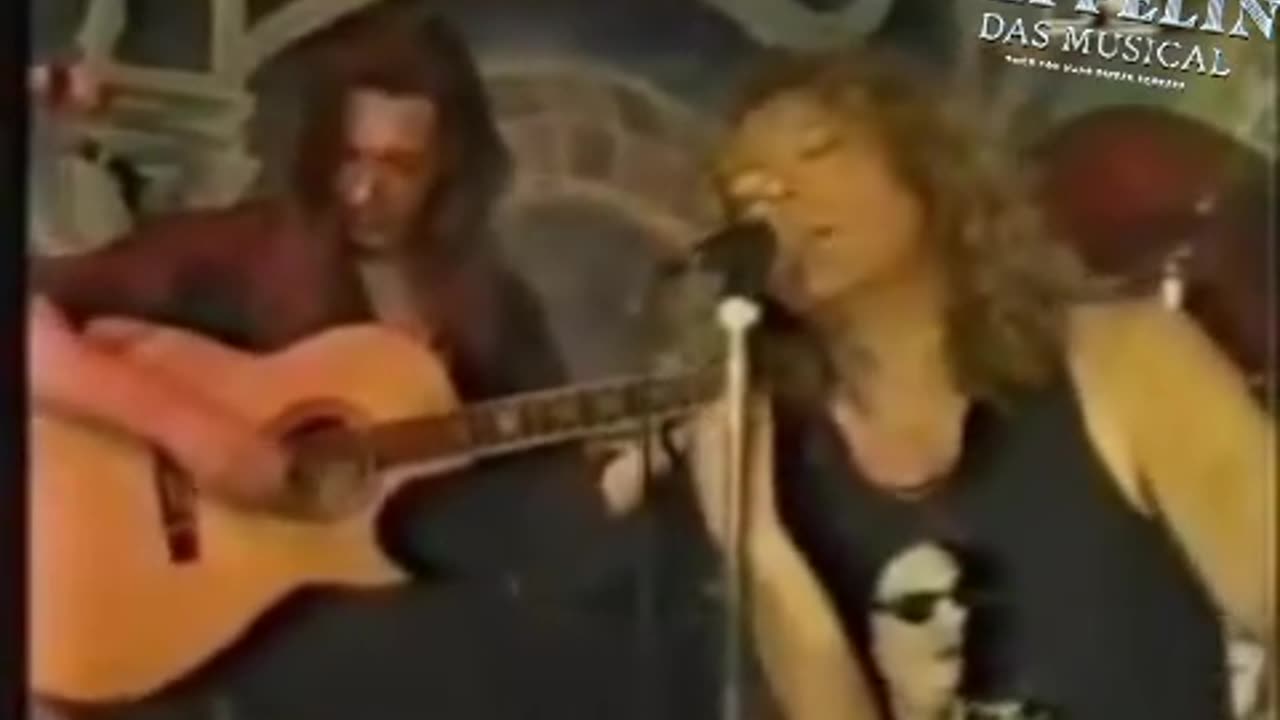 Robert Plant ( Live ~ Excellent Vocal ) If I Were A Carpenter